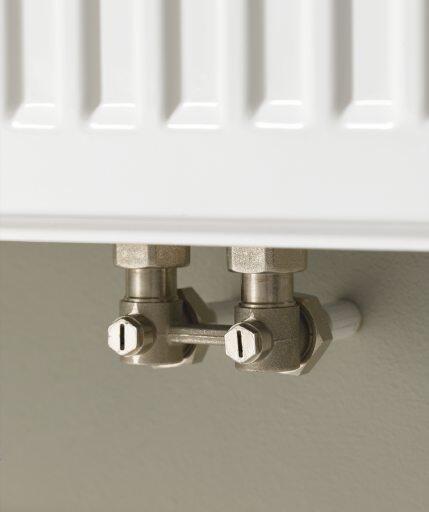 Kermi Ventilheizkörper therm-x2 Profil-Vplus (FTP) Mittelanschluss Typ 12 Bauhöhe 900mm